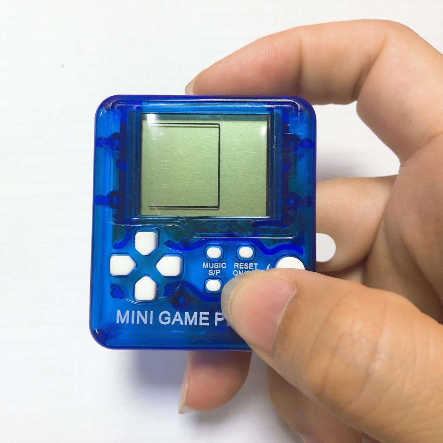 Mini Handheld Brick Game Console - 4 Pcs With Keychain Random Colour-1915196821588807680