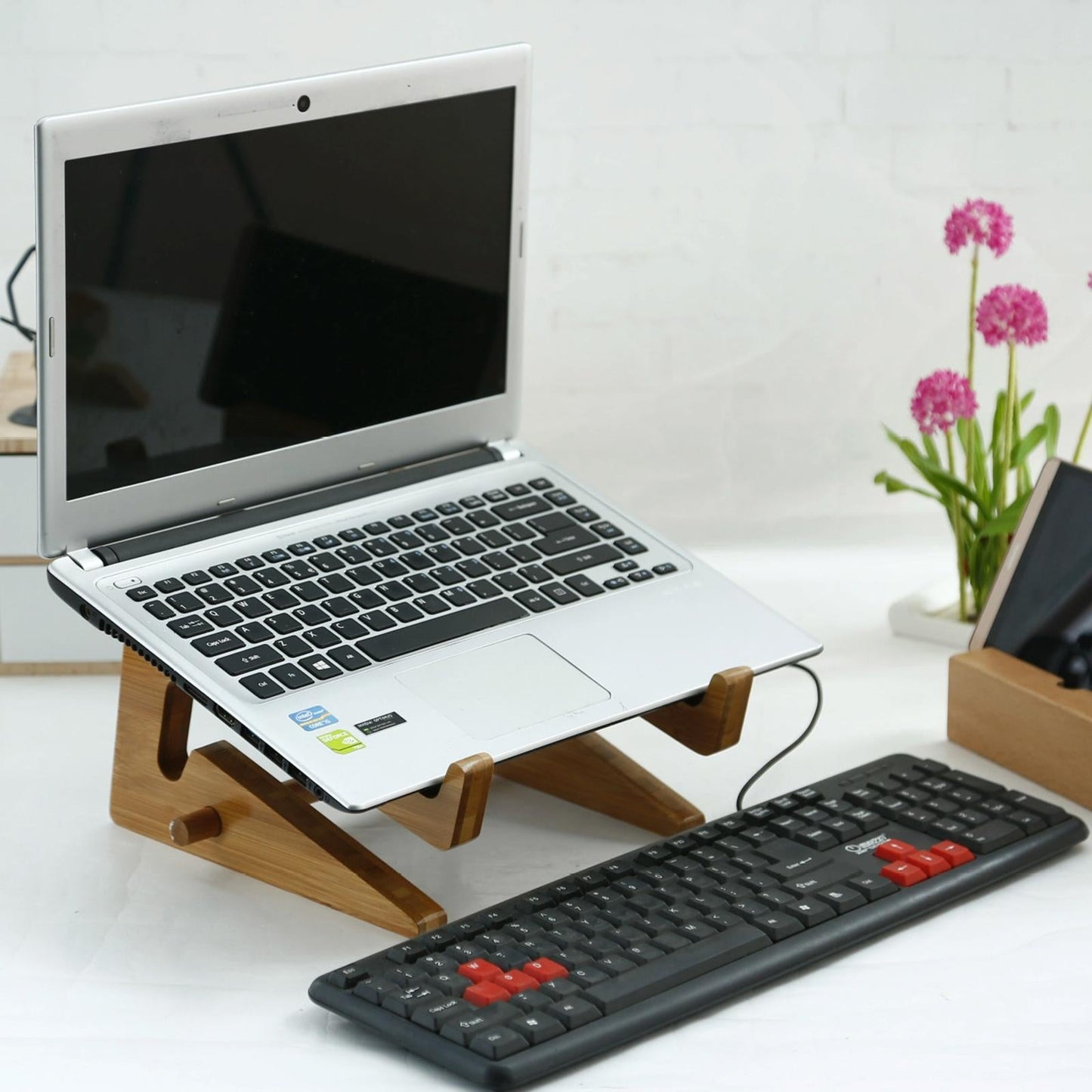 Wooden Desktop Cooling Stand For Computers And Tablets-1915198131029544967