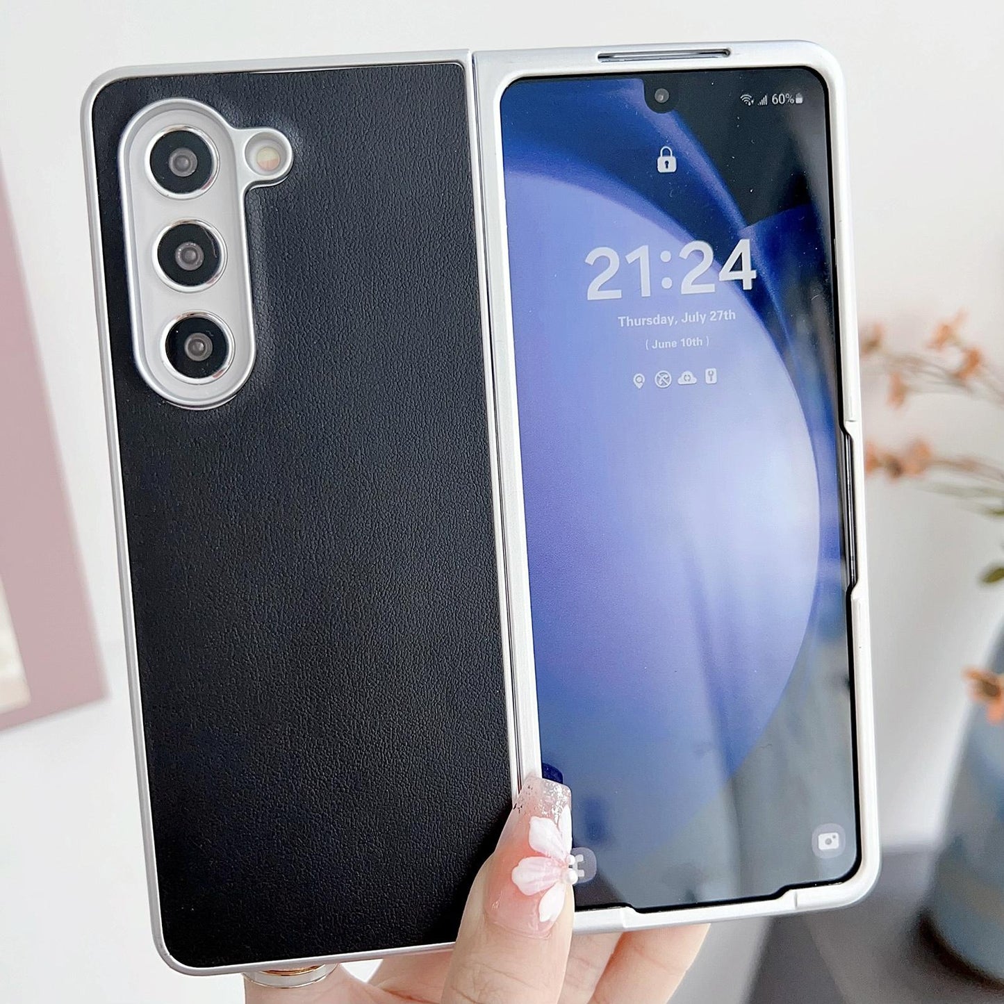 For Samsung Galaxy Z Fold4 5G Shiny Leather Phone Case With Metallic Finish - Black